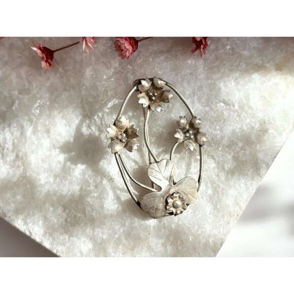 40's Vintage Art Nouveau Floral & Beaded Openwork Sterling Silver Foliage Brooch - Picture 2 of 10